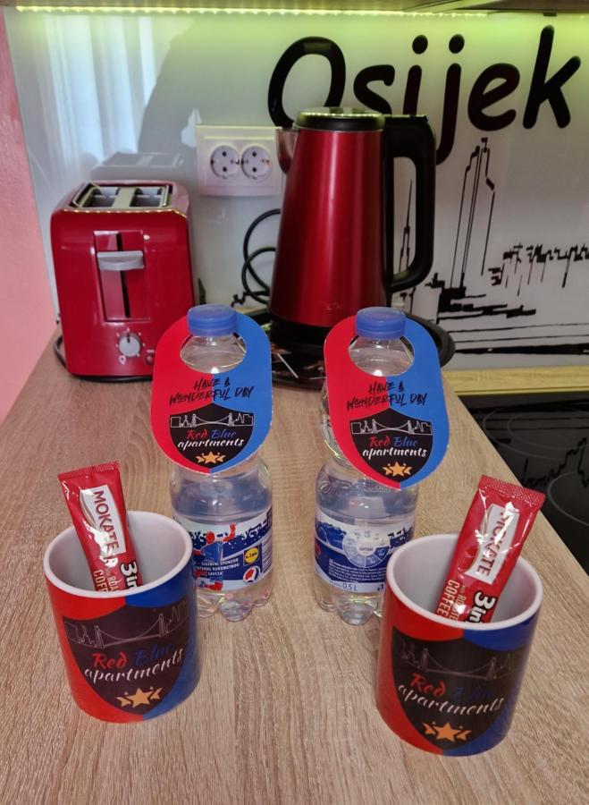 Design Apartments Red Blue オシエク エクステリア 写真