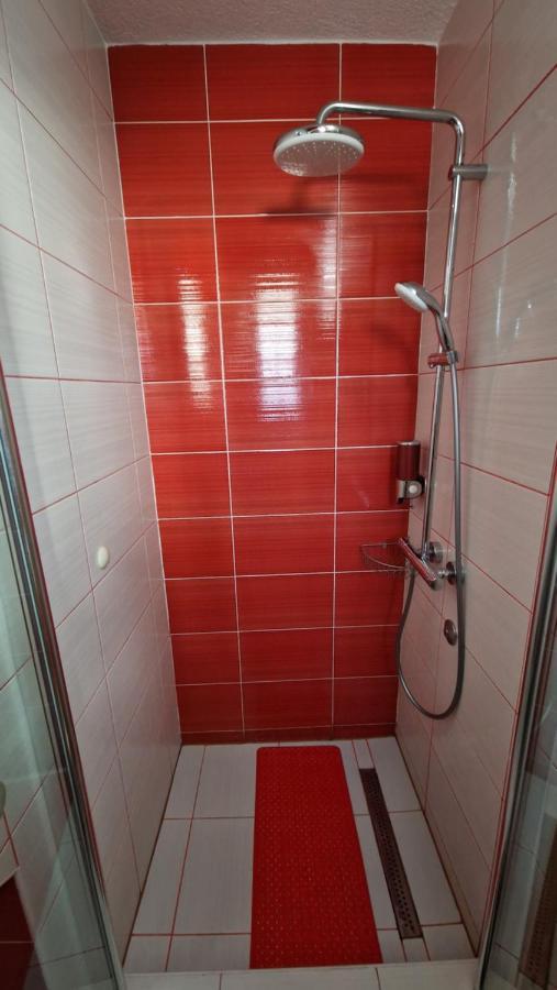 Design Apartments Red Blue オシエク エクステリア 写真